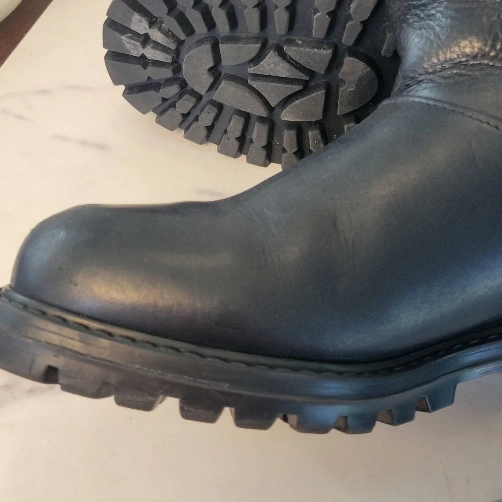 LL Bean Womens Black Leather Lug Sole Boots Size 9 Wide Rear Zip Canada Rugged